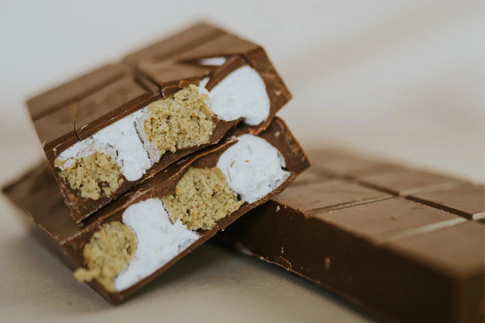 dubai pistachio chocolate bar with marshmallow fluff