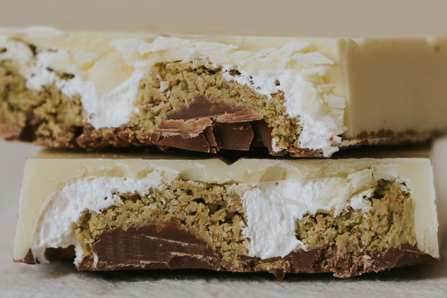 Milk & White Chocolate Dubai Mallow Fluff Bar
